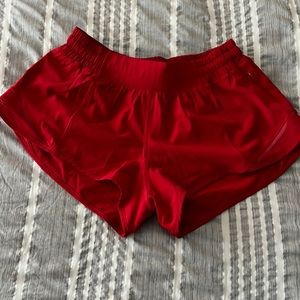 LULULEMON hotty hot shorts!